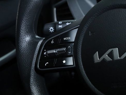Used 2024 Kia Seltos LX AWD/4WD image 23