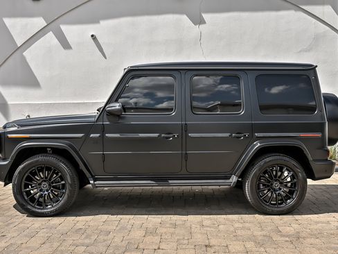 Used 2024 Mercedes-Benz G 550 w/ Manufactur Interior Package image 9