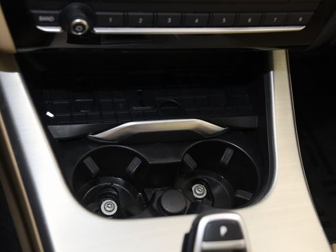 Used 2018 BMW X4 M40i image 29