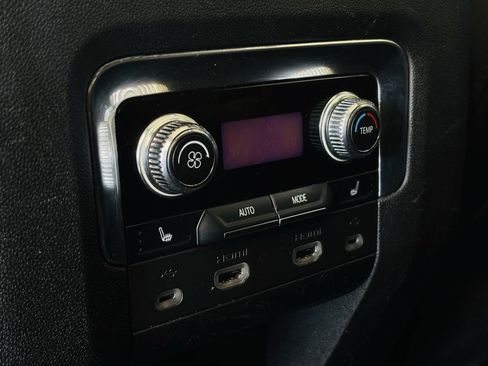 Used 2021 GMC Yukon XL AT4 w/ AT4 Premium Plus Package AWD/4WD image 36