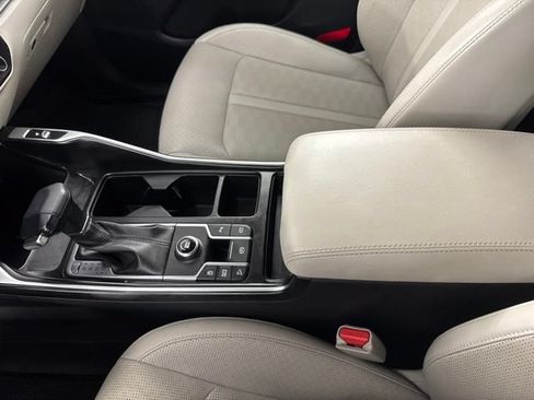 Used 2025 Kia Sorento S FWD image 27