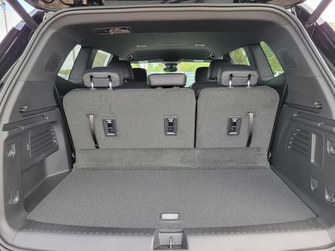 New 2026 GMC Acadia Elevation image 7