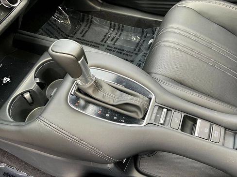 Used 2026 Honda HR-V EX-L image 17