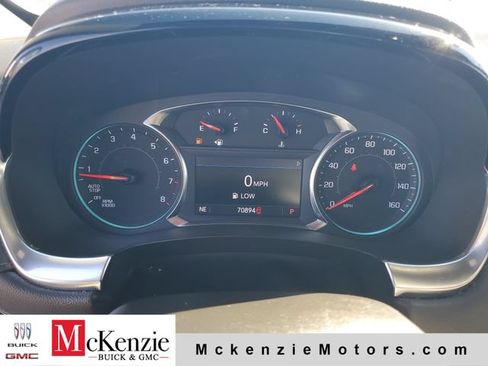 Used 2022 Chevrolet Traverse LT FWD image 14