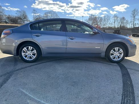 Used 2011 Nissan Altima HEV image 6