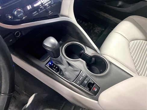Used 2022 Toyota Camry SE image 20