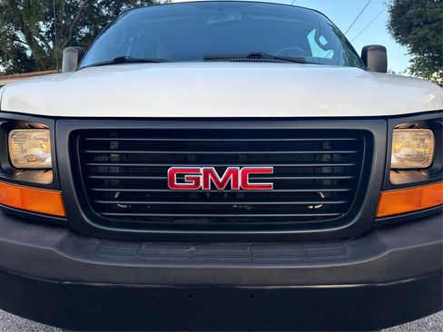 Used 2016 GMC Savana 2500 image 9