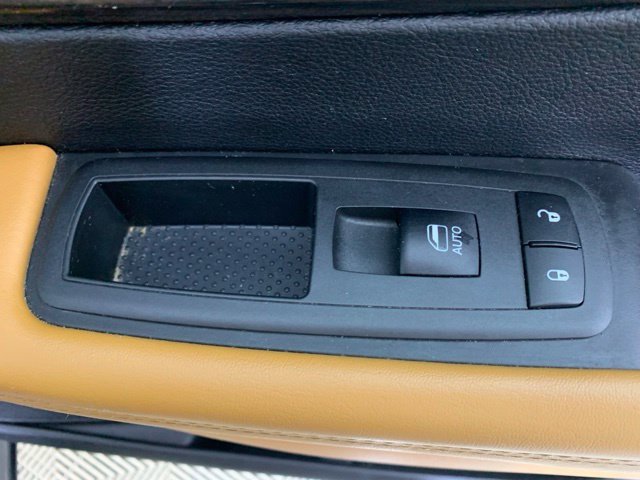 Used 2021 Chrysler Pacifica Pinnacle AWD/4WD image 36