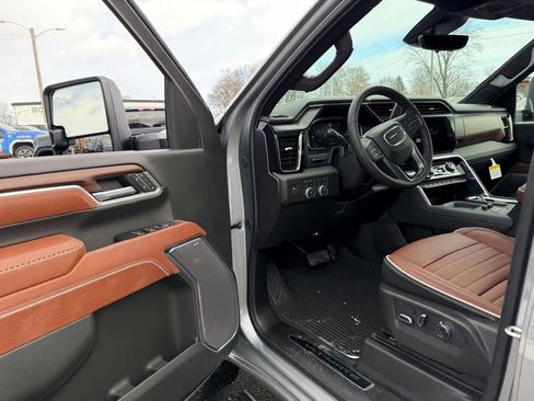 New 2026 GMC Sierra 2500 Denali Ultimate AWD/4WD image 19