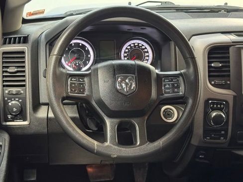 Used 2019 RAM 1500 Express w/ Wheel & Sound Group AWD/4WD image 8