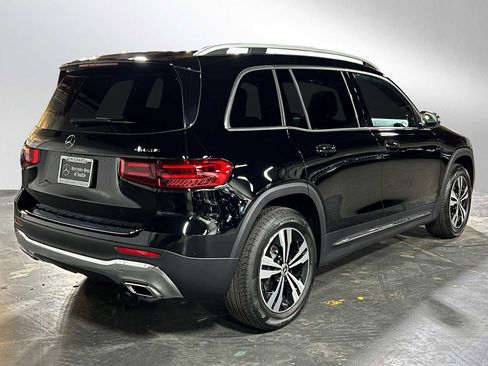 New 2026 Mercedes-Benz GLB 250 4MATIC image 3