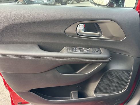 New 2026 Chrysler Voyager LX FWD image 23