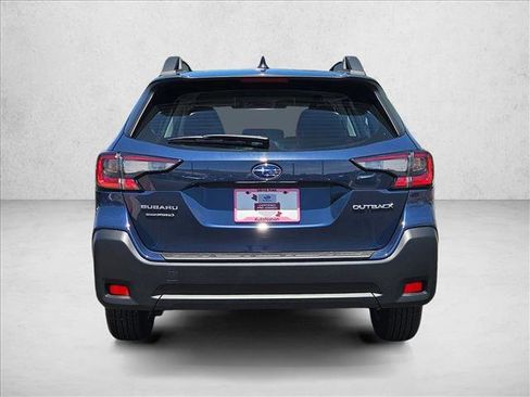 Used 2025 Subaru Outback w/ Popular Package #1A AWD/4WD image 7