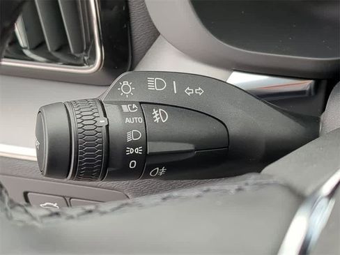 Certified 2025 Volvo XC60 T8 Core w/ Protection Package Premier image 25