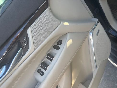 Used 2017 Cadillac Escalade Premium Luxury AWD/4WD image 14