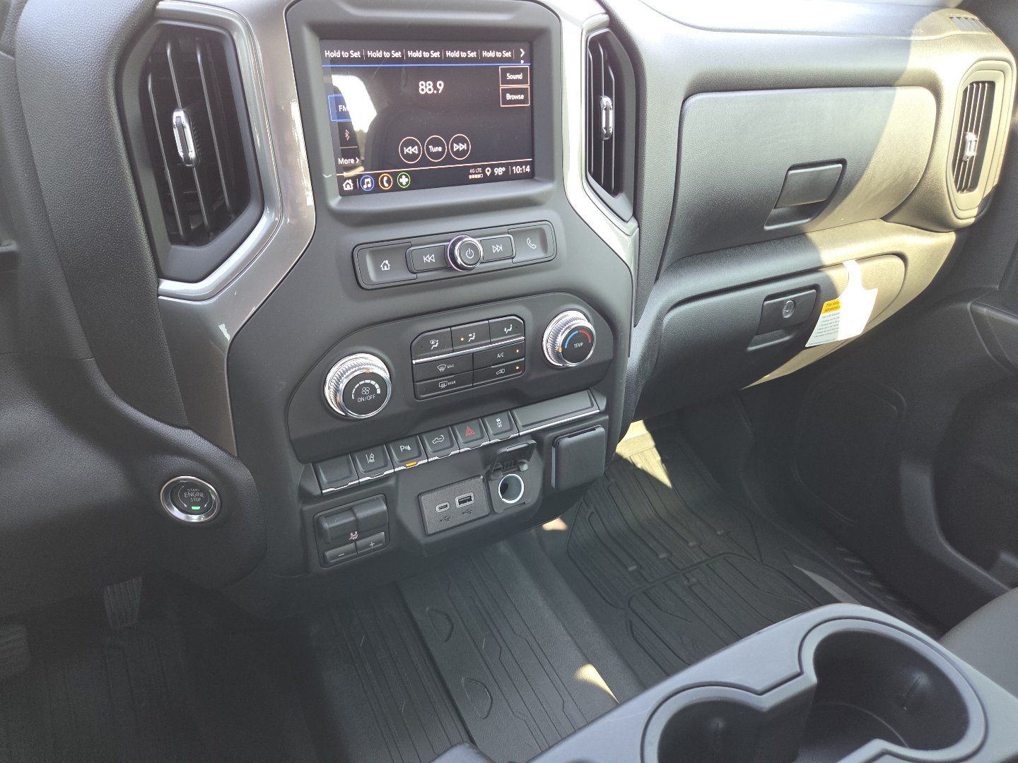 New 2026 GMC Sierra 2500 Pro w/ 1SA Pro Safety Plus Package AWD/4WD image 30