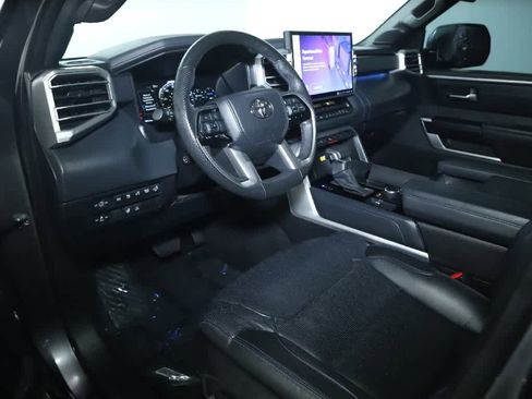 Used 2024 Toyota Tundra Platinum AWD/4WD image 19