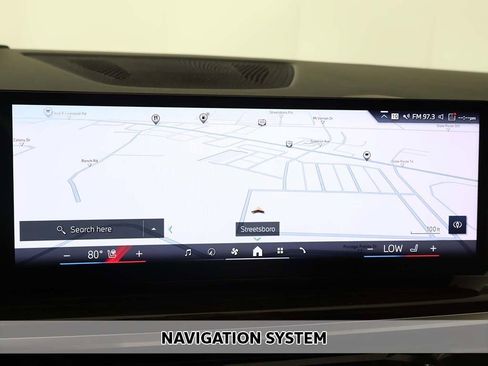 Used 2024 BMW X7 xDrive40i w/ Executive Package image 3