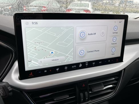 Used 2024 Ford Escape Platinum image 21