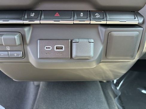 Certified 2026 Chevrolet Silverado 2500 Custom AWD/4WD image 22