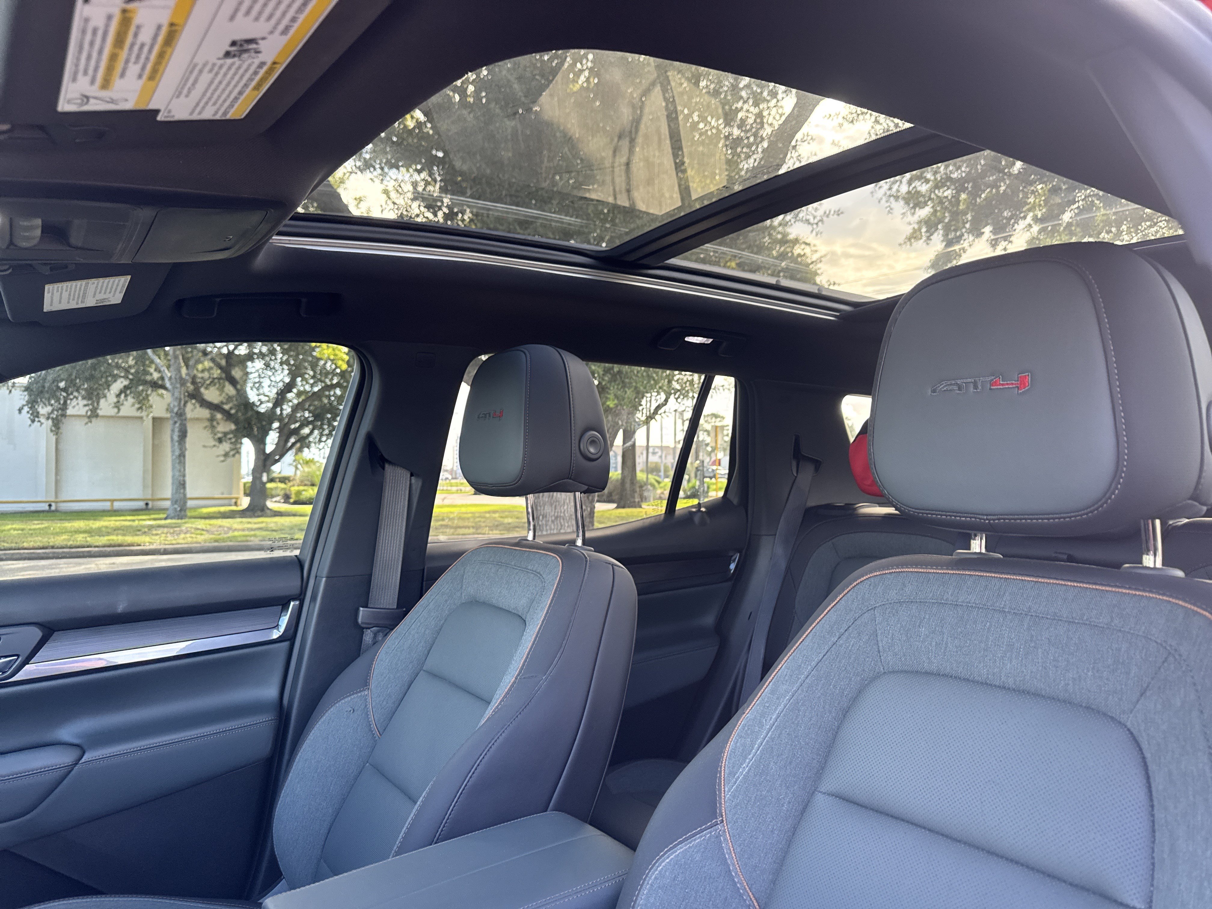 Used 2026 GMC Terrain AT4 w/ Technology Package II AWD/4WD image 9