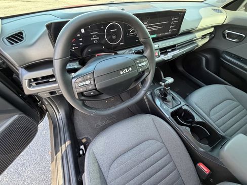 Certified 2025 Kia K4 EX FWD image 19