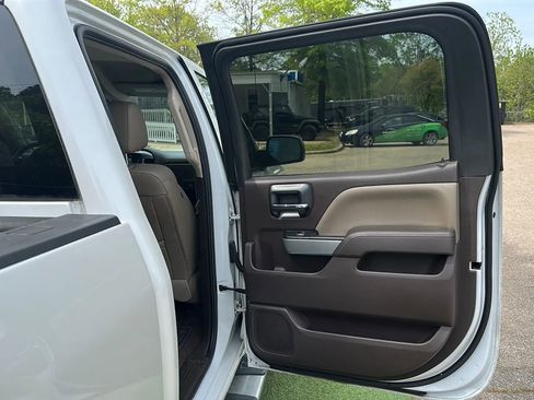 Used 2016 Chevrolet Silverado 1500 LTZ w/ LTZ Plus Package image 19