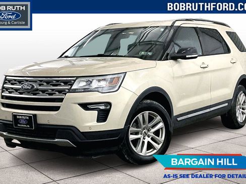 Used 2018 Ford Explorer XLT w/ Equipment Group 202A image 1