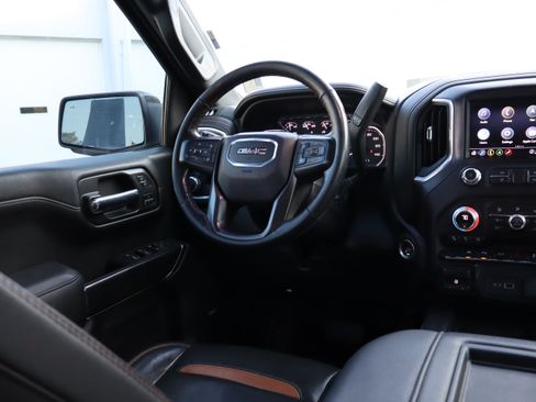 Used 2022 GMC Sierra 1500 AT4 w/ AT4 Premium Package AWD/4WD image 16