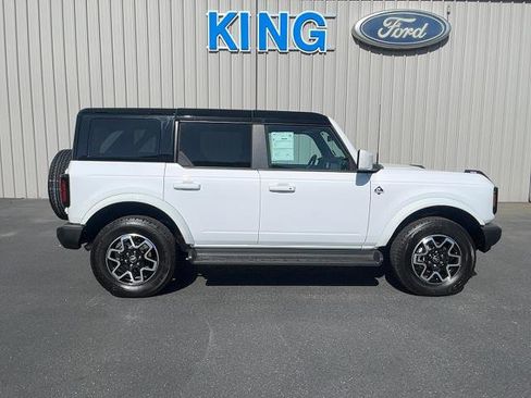 Certified 2025 Ford Bronco Outer Banks AWD/4WD image 5