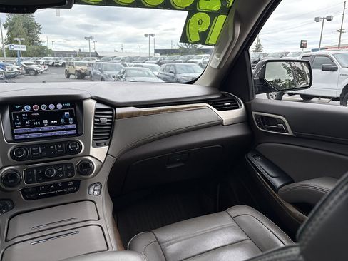 Used 2019 GMC Yukon XL Denali w/ Open Road Package AWD/4WD image 23