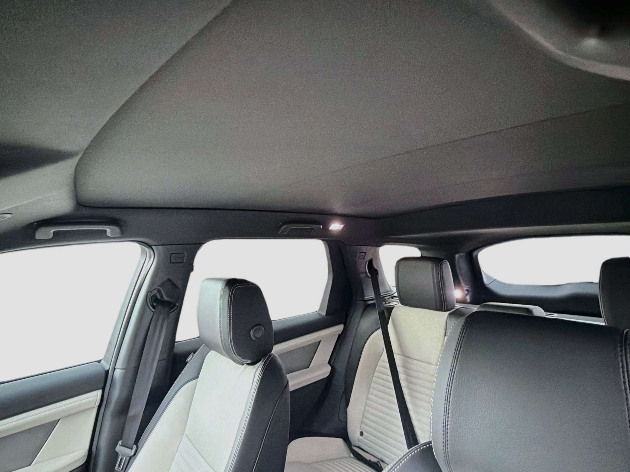 New 2026 Land Rover Discovery Sport Landmark AWD/4WD image 26