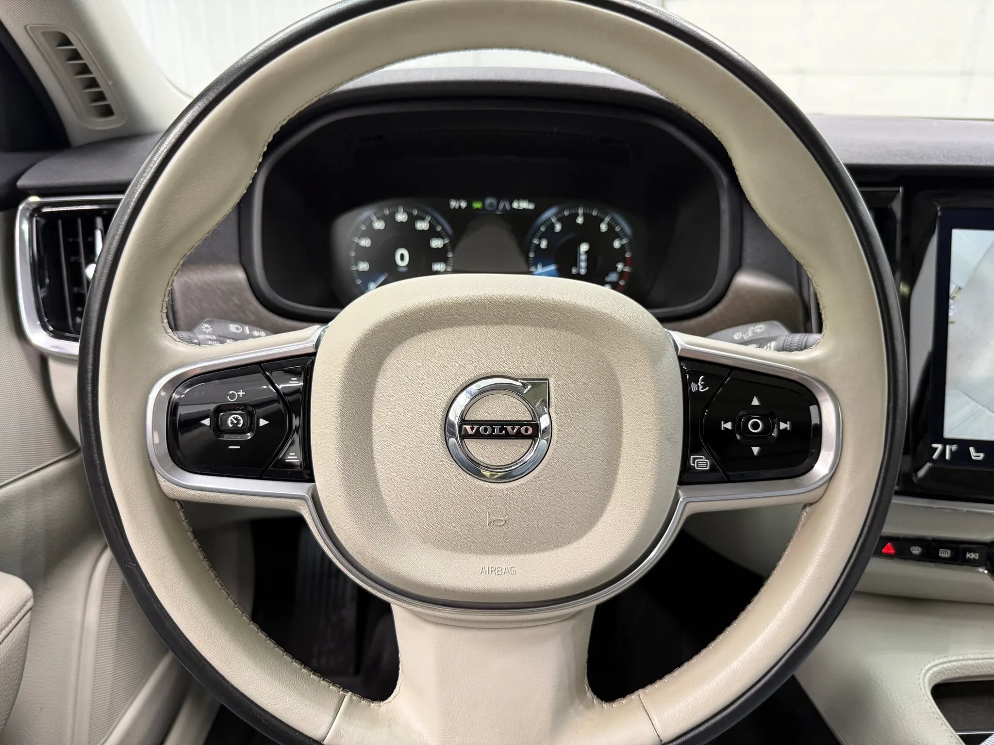 Used 2018 Volvo V90 T6 Cross Country w/ Convenience Package AWD/4WD image 20