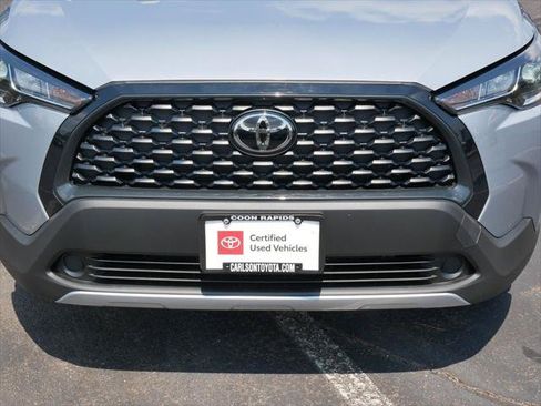 Certified 2025 Toyota Corolla Cross LE AWD/4WD image 9