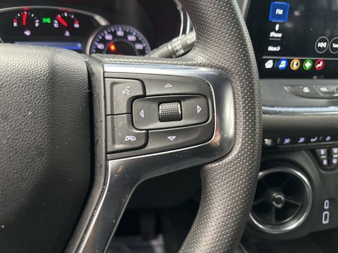 Certified 2025 Chevrolet Blazer LT image 36