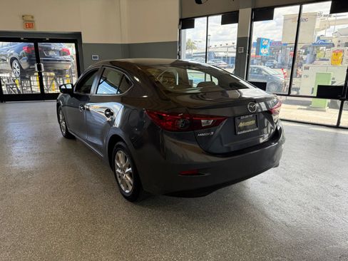 Used 2014 MAZDA MAZDA3 i Touring FWD image 5