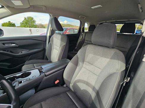 Used 2024 Nissan Rogue SV FWD image 21