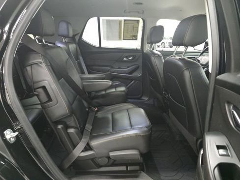 Used 2020 Chevrolet Traverse RS w/ LPO, Floor Liner Package image 9