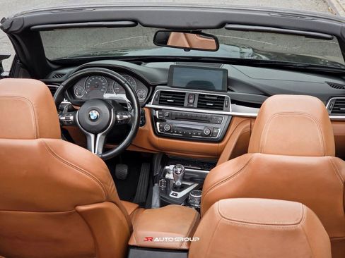 Used 2016 BMW M4 Convertible image 13