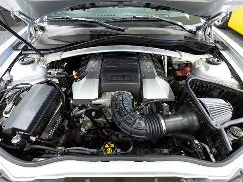 Used 2015 Chevrolet Camaro SS image 16
