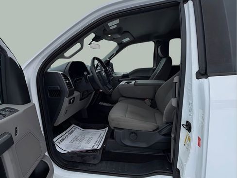 Used 2019 Ford F150 XLT image 14