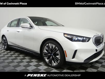 New 2026 BMW 540i xDrive w/ Premium Package