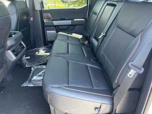 New 2026 Ford F250 Lariat w/ Black Appearance Package AWD/4WD image 12