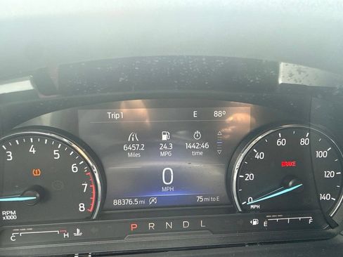 Used 2021 Ford Explorer XLT RWD image 15