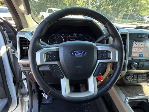 Used 2019 Ford F250 Lariat w/ Lariat Value Package AWD/4WD image 15