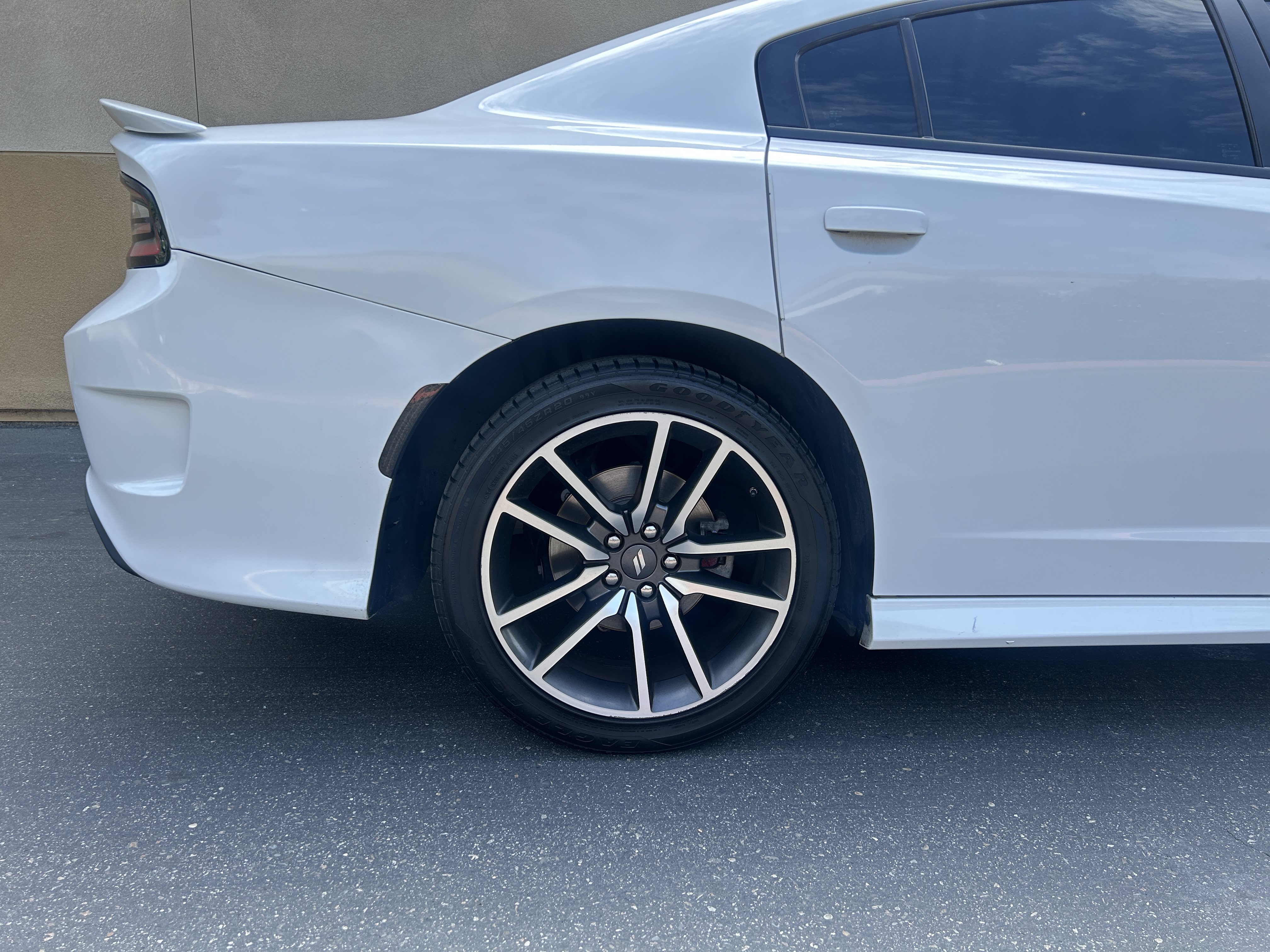 Used 2023 Dodge Charger R/T w/ Navigation & Travel Group RWD image 7