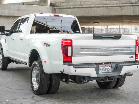 Used 2021 Ford F450 Platinum w/ FX4 Off-Road Package image 9