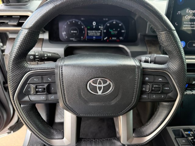 Used 2024 Toyota Tacoma Limited w/ Limited Package (LT) AWD/4WD image 15