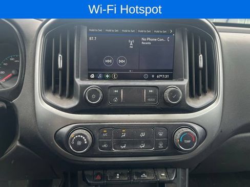 Used 2022 Chevrolet Colorado LT w/ LT Convenience Package AWD/4WD image 10
