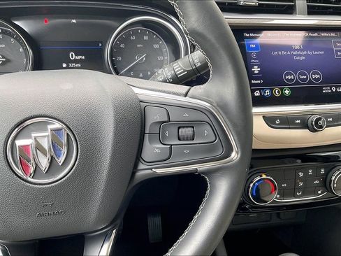 Used 2023 Buick Encore GX Preferred w/ Cold Weather Comfort Package FWD image 19